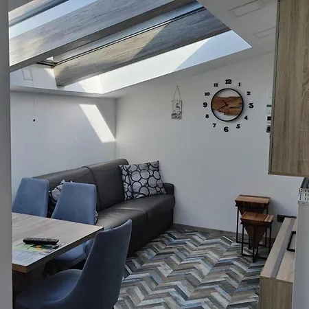 Moderne-ferienwohnung-nur-1km-vom-millstaetter-see-in-kaernten-entfernt Apartment *